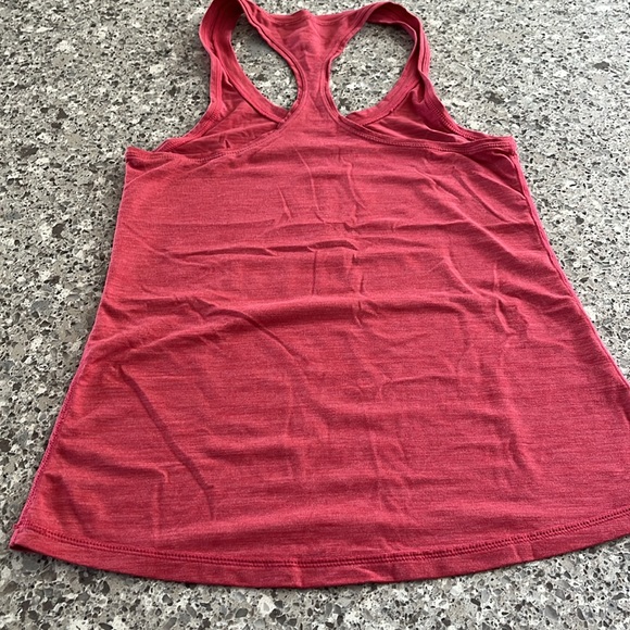 Vuori Racerback Tank - Picture 3 of 3